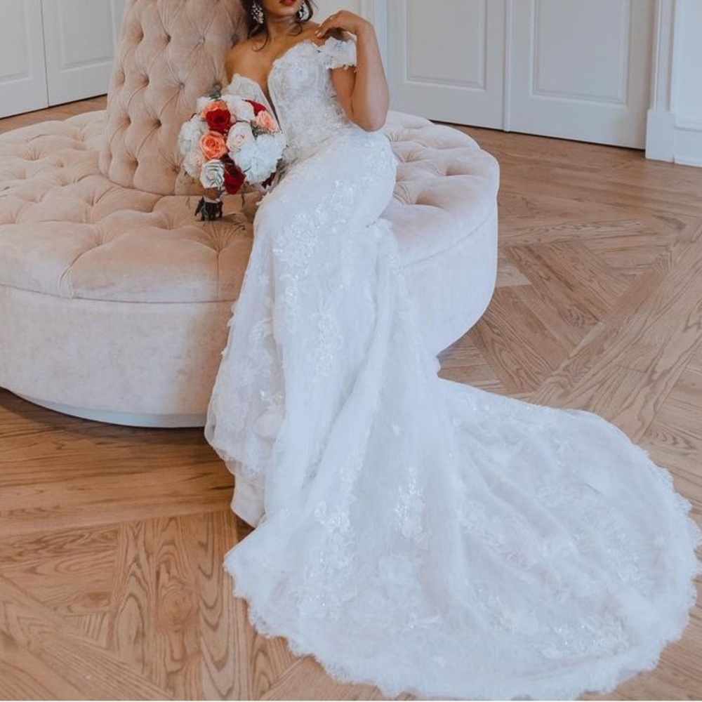 GALINA SIGNATURE Wedding Dress
